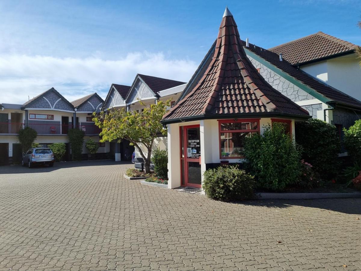 Amross Court Motel Christchurch Exterior photo